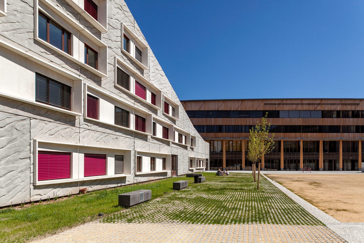 Lycée des Eaux Claires Grenoble r2k Architecte